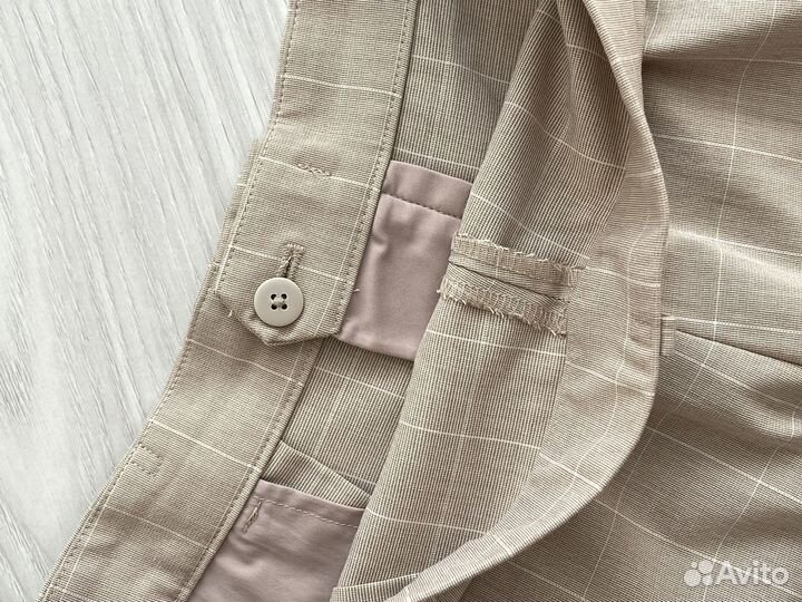 Шорты Uniqlo L (48) женские бежевые