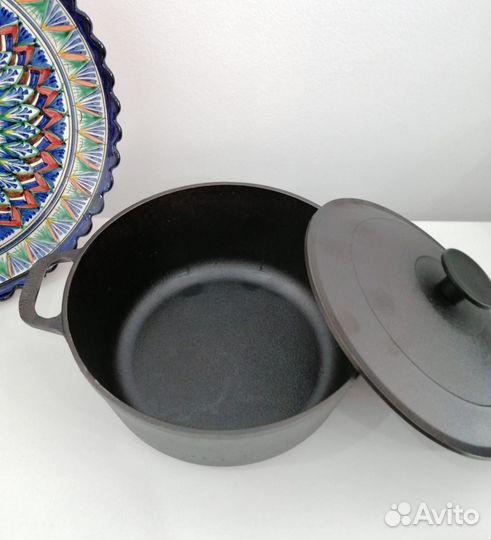 Кастрюля Чугунная с крышкой