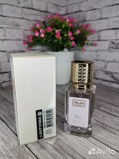 Женские духи Dior Miss Dior Blooming Bouquet