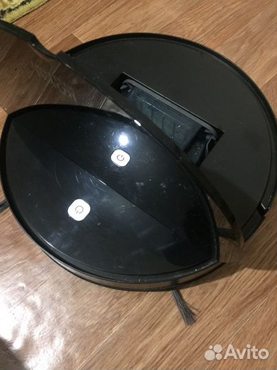 Робот пылесос Royal wellfort vt 33