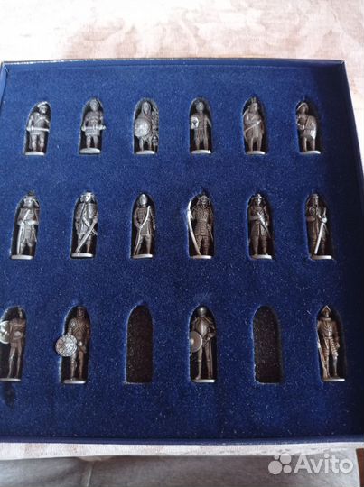 Киндер сюрприз солдатики