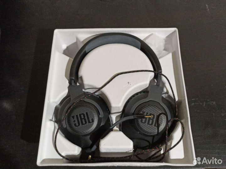 Наушники с микрофоном