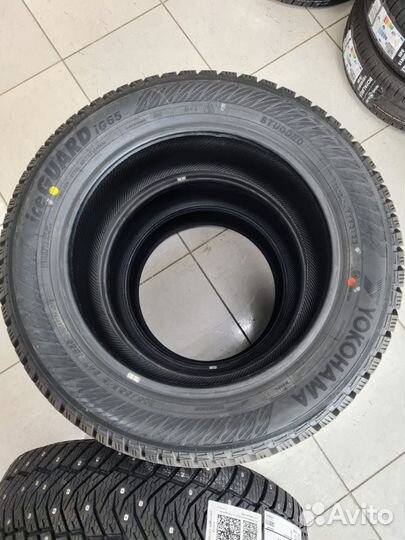 Yokohama IceGuard Stud IG65 205/55 R16