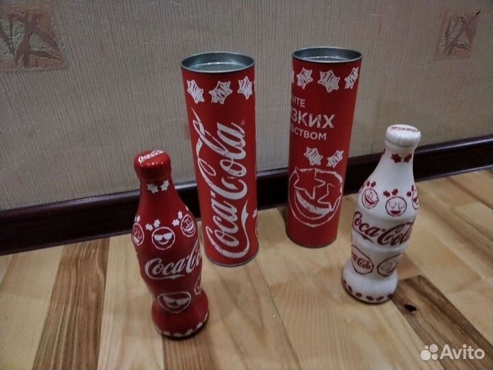 Фарфоровые коллекционные бутылочки 