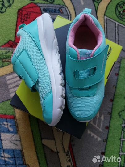 Кроссовки для девочки 30 размер