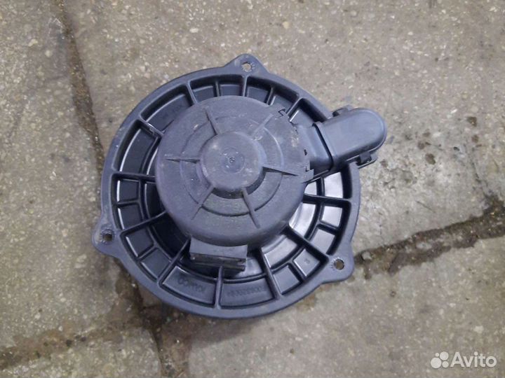 Моторчик отопителя Хендай Гетц