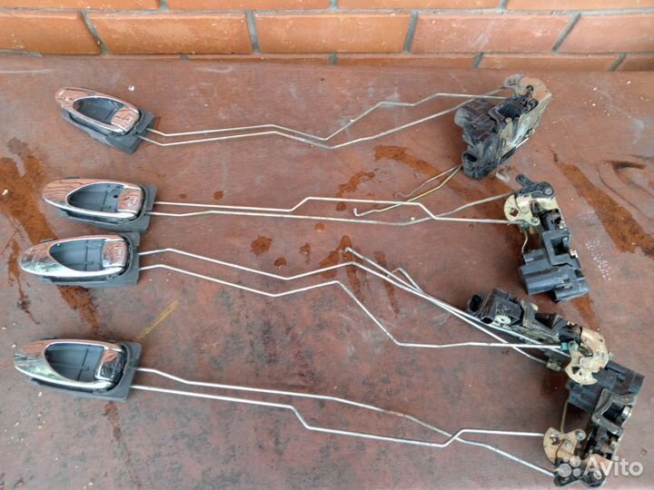 Замоки дверей на даево леганза 2.0л