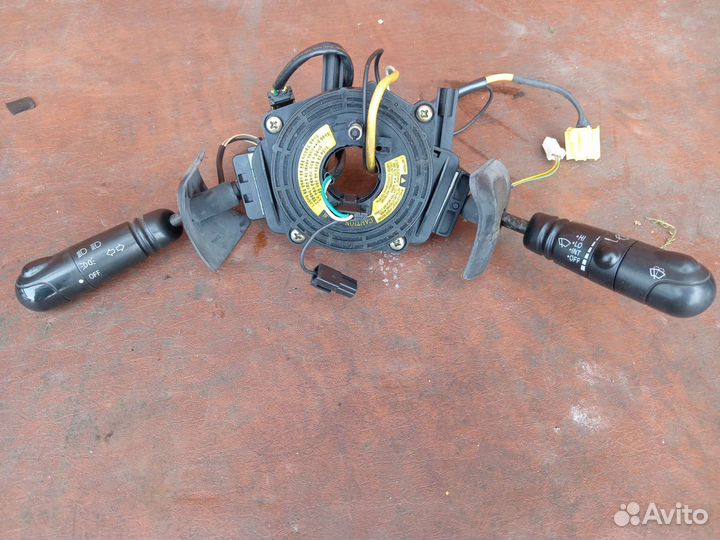 Шлеиф подрулевой на даево леганза 2.0л