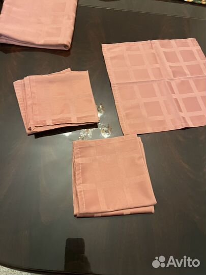 Скатерть с салфетками