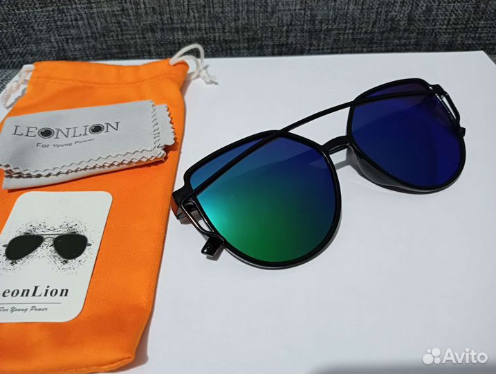 Солнцезащитные очки