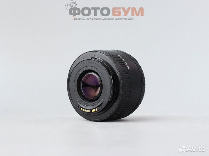 Объектив Canon EF 50mm f1.8 II