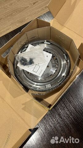 Маховик 415068209 LUK DSG7 DQ200 6 болтов 129 зуб