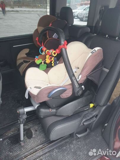 Детское автокресло от 0 maxi cosi