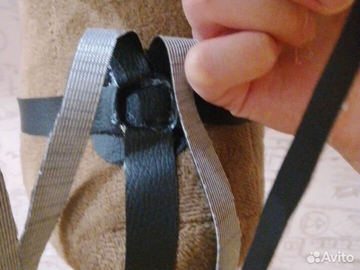 Уздечка и мартингалы из кожи для хоббихорсов