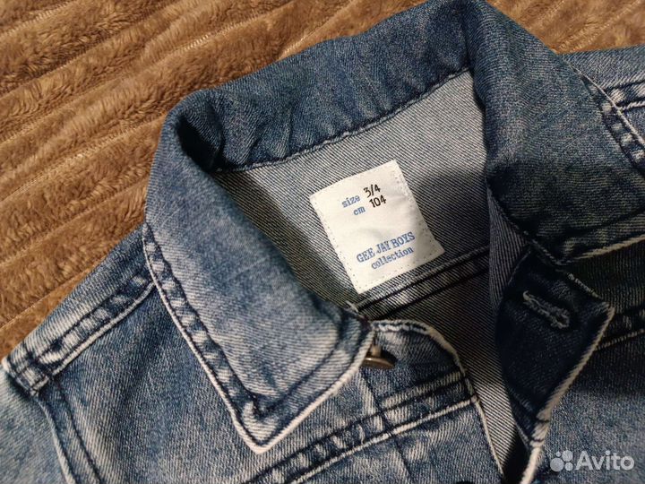 Джинсовая куртка