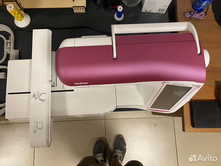 Вышивальная машина brother NV 5000 Laura Ashley