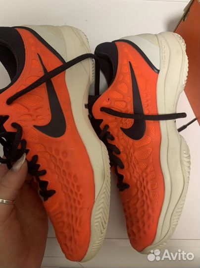 Теннисные кроссовки nike