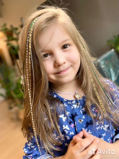 Перья в волосы