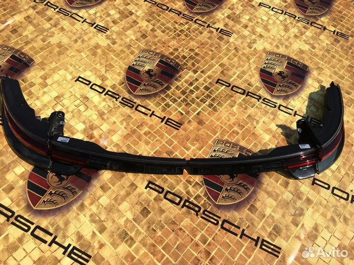 Porsche Panamera 2 фонарь задний правый