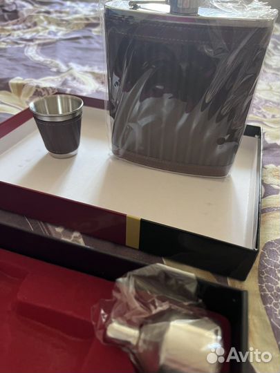 Фляжка с рюмками Подарочный набор