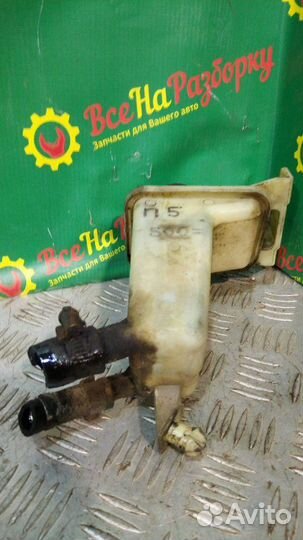 Бачок гидроусилителя руля Volkswagen Passat B5