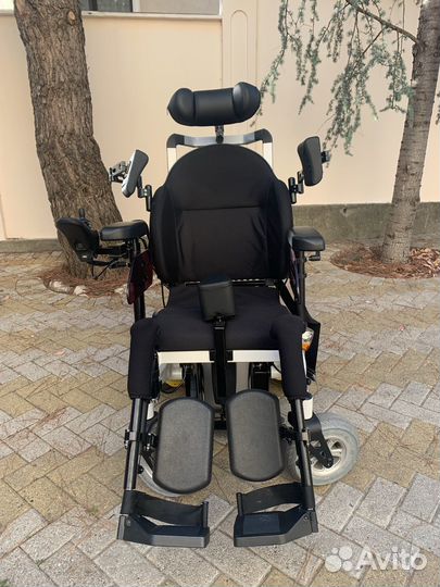 Кресло коляска с электроприводом