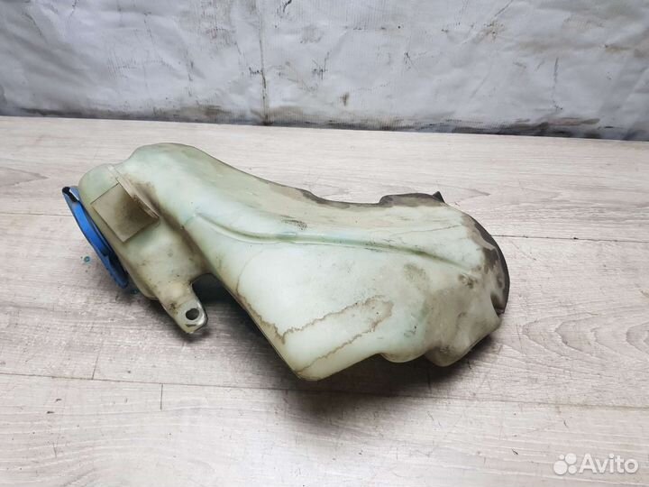 Бачок омывателя Volkswagen Passat B5