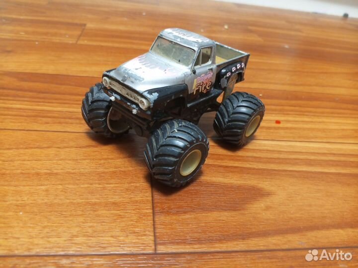 Модель автомобиля