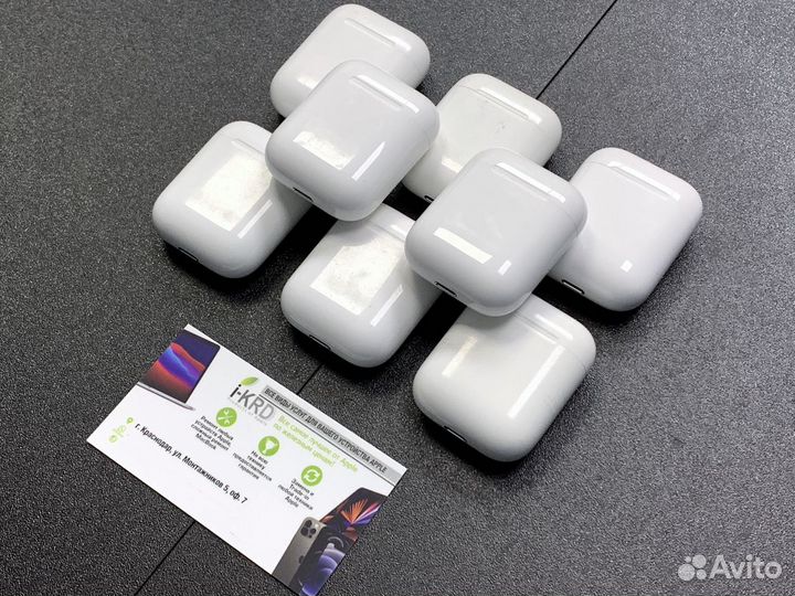 Оригинальные кейсы Apple AirPods 1 и 2 поколение
