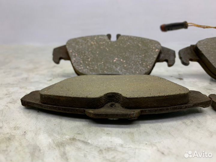 Тормозные колодки заднее Mercedes-Benz C W204 3.5