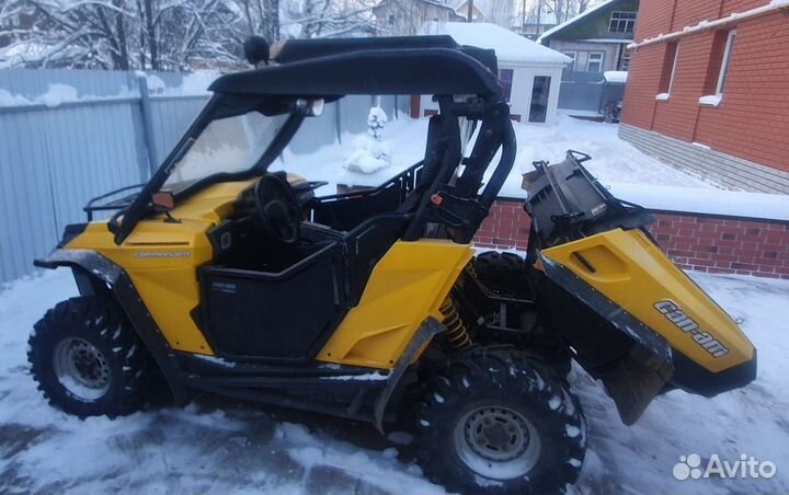 BRP CAN-AM commander 1000 EFI
