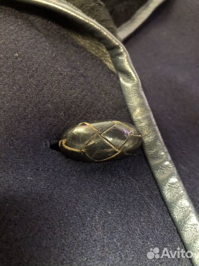 Пальто шерстяное с натуральным мехом и кожей