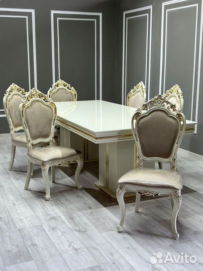 Стол и стулья в гостиную.Оплата при получении