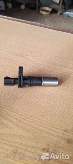 Датчик распредвала Тойота Королла 120