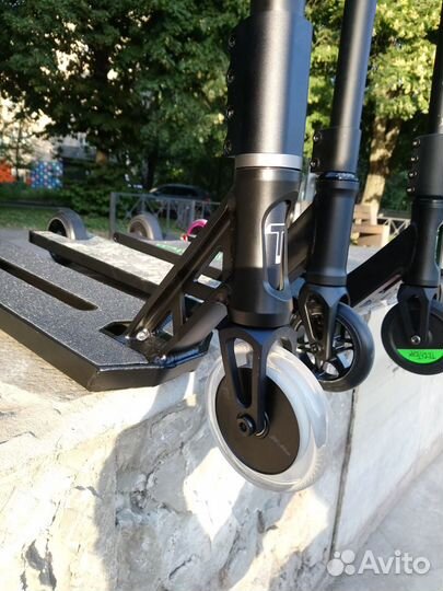 Трюковой самокат