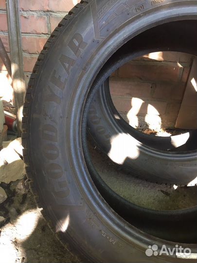 Goodyear UltraGrip 8 225/55 R17 97H