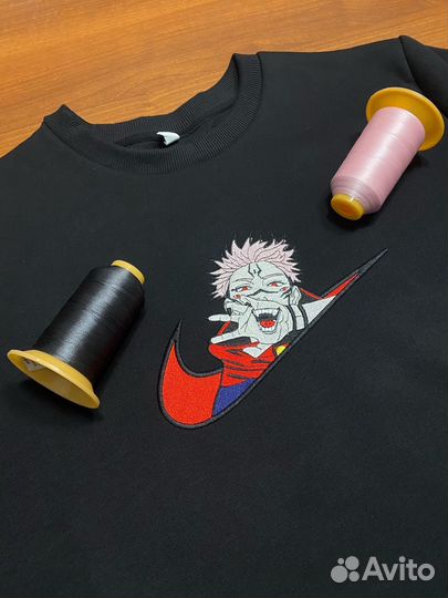 Машинная вышивка на одежде / Шевроны на заказ