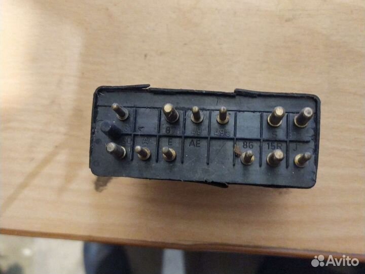 Реле поворотов Мерседес