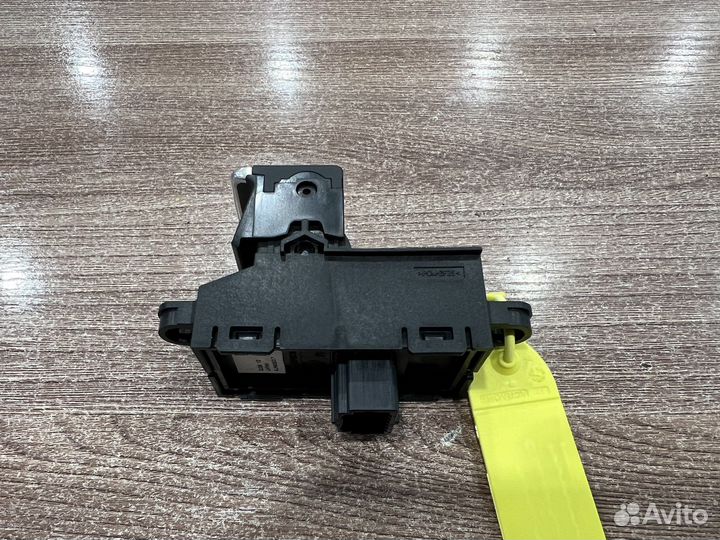 Кнопка ручного тормоза Mazda 3 BM(BN) 2013-2019