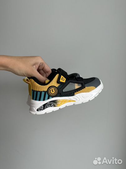 Кроссовки детские 29 размер Котофей