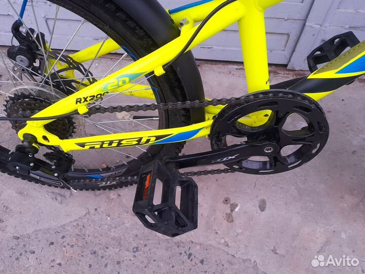 Велосипед почти новый рост 120-145 см 20 колёса