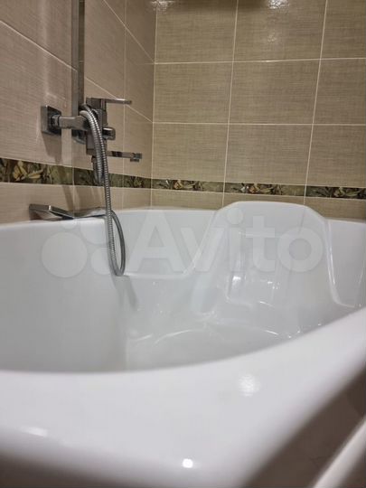 1-к. квартира, 42 м², 3/25 эт.