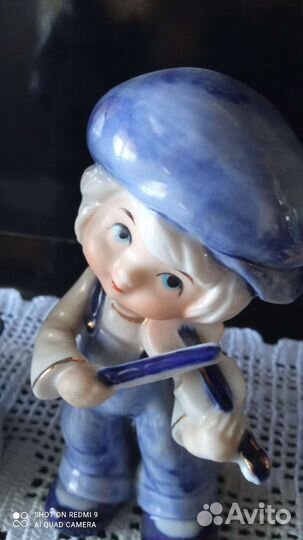 Статуэтки. Много