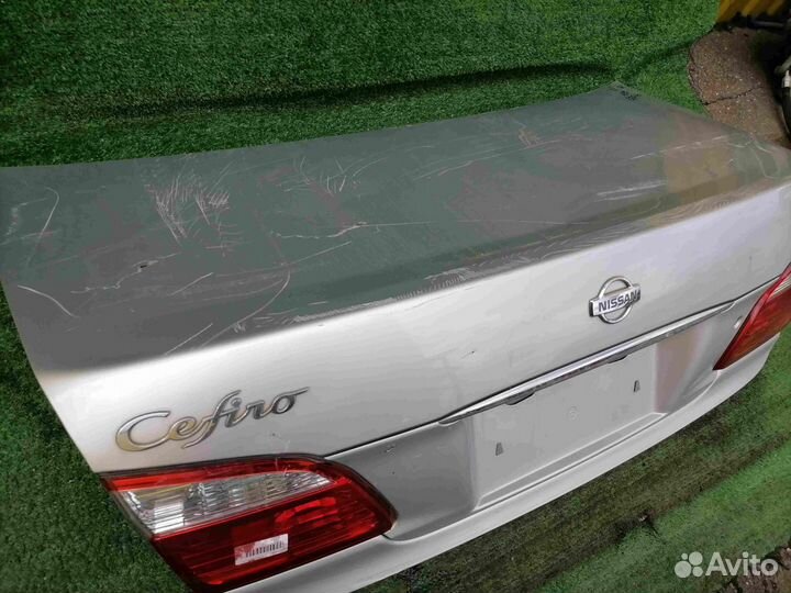Крышка багажника Nissan Cefiro A33