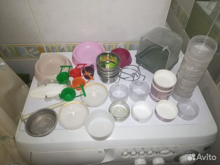 Плошки, кормушки для попугаев