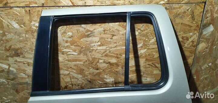 Дверь задняя левая Ford Explorer 4