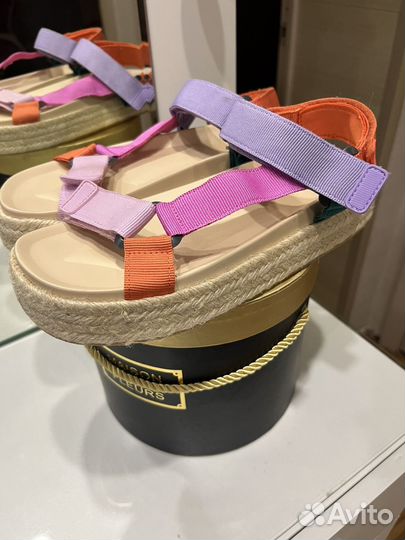 Сандали zara