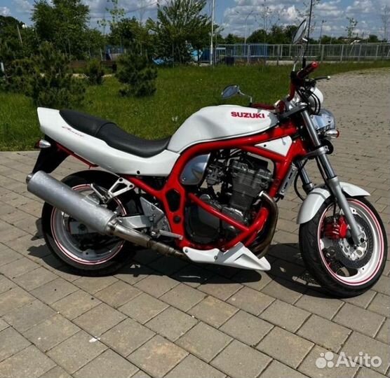 Suzuki Bandit 750