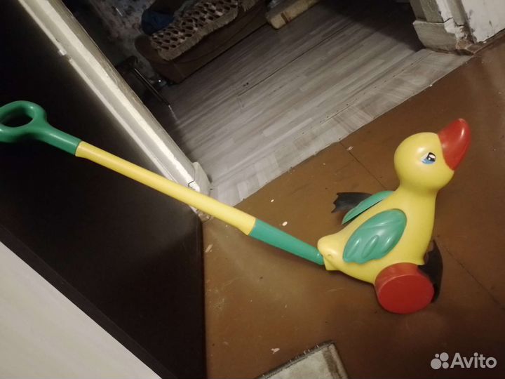 Юла, каталка на палке