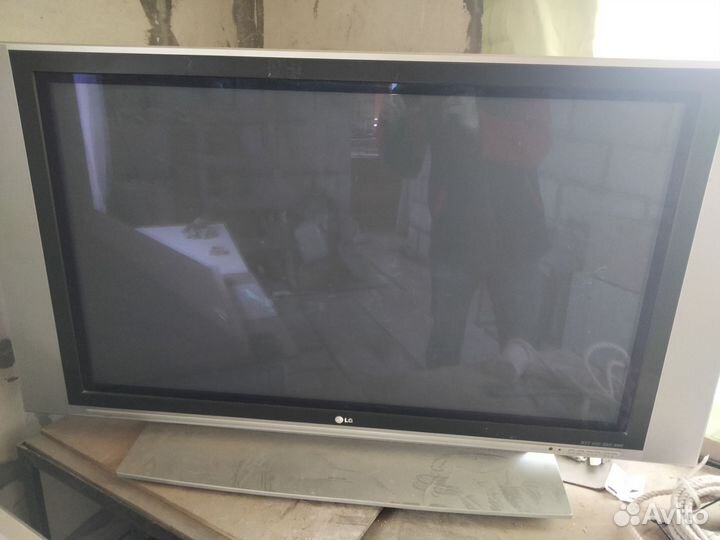 Телевизор б/у большой диагонали